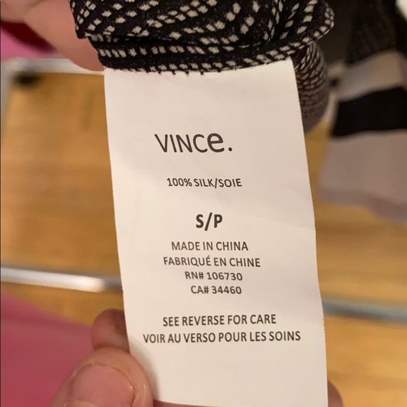 Vince 100% silk blouse with hidden buttons - Picture 6 of 6